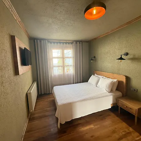 Bay Nihat Lale * Ayvalı