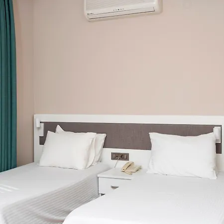 Bay Nihat Lale Otel *