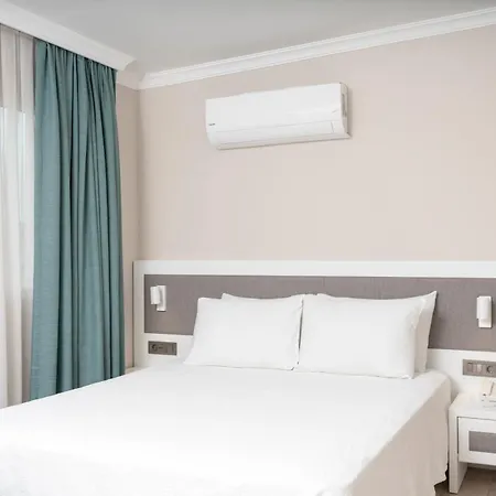 Otel Bay Nihat Lale *