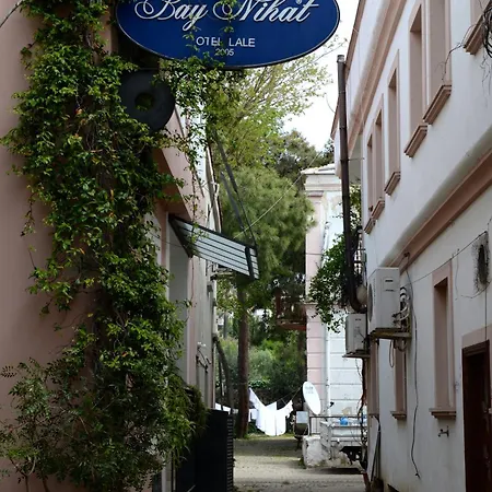 Hotel Bay Nihat Lale Ayvalı