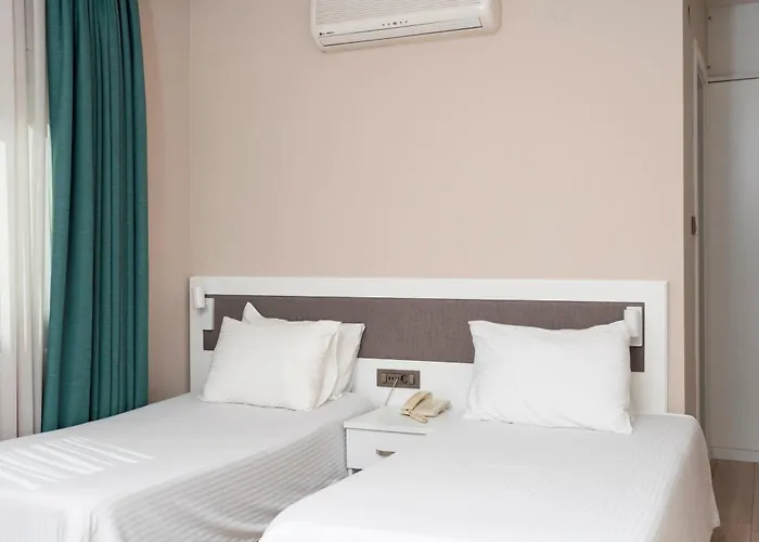 Bay Nihat Lale Hotel *