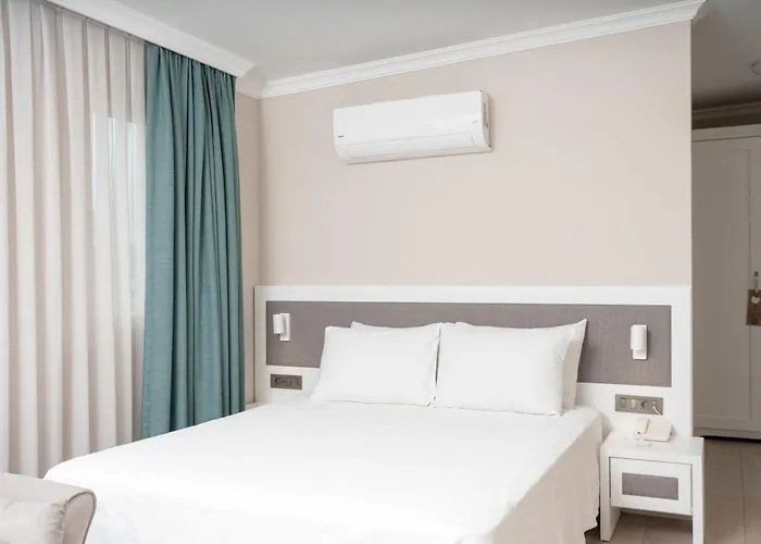 Hotel Bay Nihat Lale *