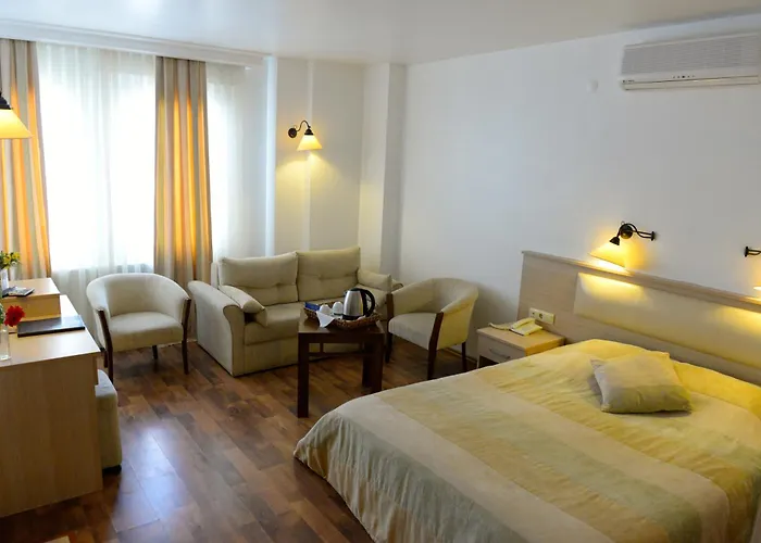 Hotel Bay Nihat Lale Ayvalı