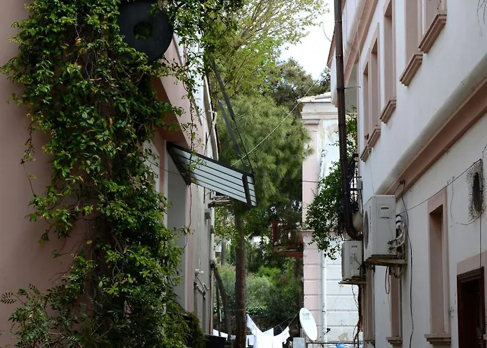 Hotel Bay Nihat Lale Ayvalı